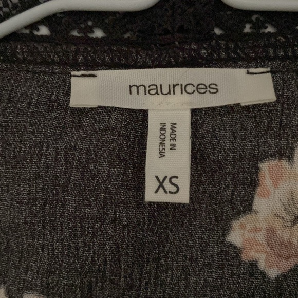 Maurice’s Black Floral Kimono Size XSmall - Picture 6 of 7